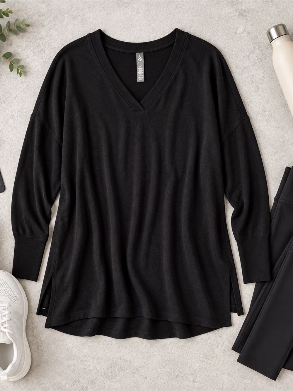 Lou & Gray Black Oversized V-Neck Tunic Sweater Top Medium Athleisure